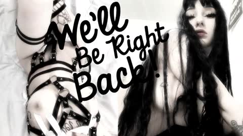 Snapshot of crystalsomnia chatting on January 13, 2026, 2:28 am Sasha Make me moan with patterns good music here online show from January 13, 2026, 2:28 am