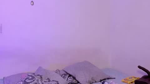 Snapshot of crystalvazquez chatting on January 13, 2026, 11:37 am Soy Crystal online show from January 13, 2026, 11:37 am