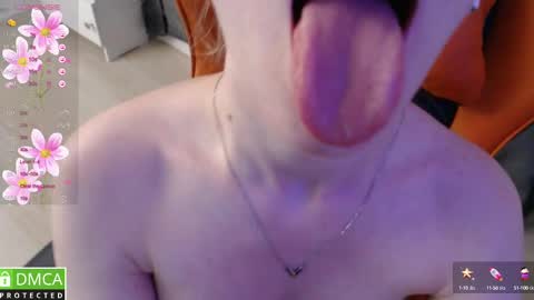 Snapshot of crystalyss chatting on February 23, 2025, 3:24 am Lia online show from February 23, 2025, 3:24 am