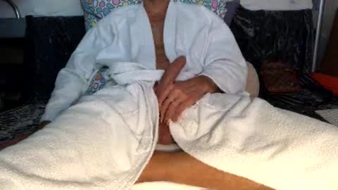 Snapshot of crzcrz chatting on October 12, 2025, 11:37 pm crzcrz online show from October 12, 2025, 11:37 pm