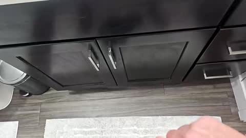 Longoo21 online show from November 12, 2025, 12:33 am