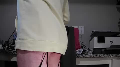 Snapshot of cuban2_slut chatting on September 15, 2025, 1:00 pm Cubantoo online show from September 15, 2025, 1:00 pm