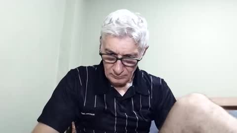 Snapshot of cucaio18 chatting on January 6, 2026, 12:25 am BIG UNCUT HARD COCK online show from January 6, 2026, 12:25 am