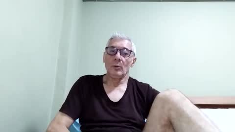 Snapshot of cucaio18 chatting on January 15, 2026, 1:21 am BIG UNCUT HARD COCK online show from January 15, 2026, 1:21 am