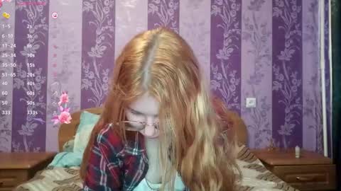 Snapshot of cucumber_kringe chatting on October 5, 2025, 7:17 am Sia online show from October 5, 2025, 7:17 am