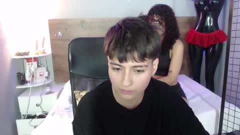 cuddle_bunny_ online show from January 7, 2025, 4:05 pm