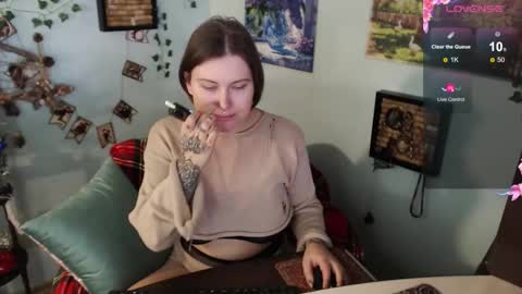 Snapshot of cuddlieschris chatting on February 7, 2026, 5:11 am Chris online show from February 7, 2026, 5:11 am