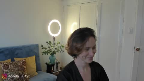 Snapshot of cuddlingbunnny chatting on January 12, 2026, 8:03 pm Leonela online show from January 12, 2026, 8:03 pm