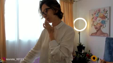 Snapshot of cuddlingbunnny chatting on February 2, 2026, 5:22 pm Leonela online show from February 2, 2026, 5:22 pm