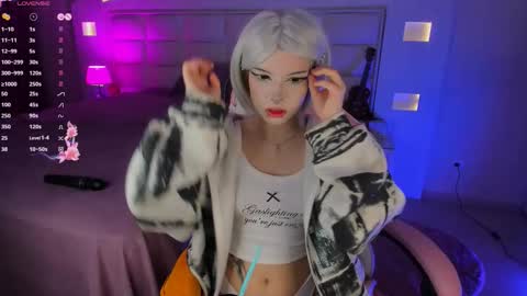 Snapshot of cuddly_kitten chatting on September 27, 2025, 10:26 pm Cuddly Kitten online show from September 27, 2025, 10:26 pm