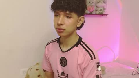 Snapshot of cuddly_twinkie chatting on February 17, 2026, 11:40 am Cuddly online show from February 17, 2026, 11:40 am