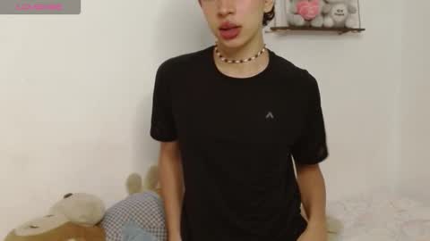 Snapshot of cuddly_twinkie chatting on February 21, 2026, 6:25 am Cuddly online show from February 21, 2026, 6:25 am