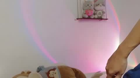 Snapshot of cuddly_twinkie chatting on February 23, 2026, 12:57 pm Cuddly online show from February 23, 2026, 12:57 pm