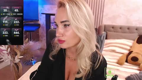 CuddlyLina online show from May 24, 2026, 6:13 pm
