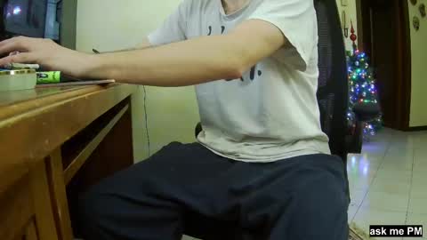 Snapshot of culonudo23 chatting on December 20, 2024, 9:17 pm Leo online show from December 20, 2024, 9:17 pm