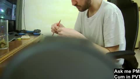 Snapshot of culonudo23 chatting on December 31, 2024, 12:21 am Leo online show from December 31, 2024, 12:21 am