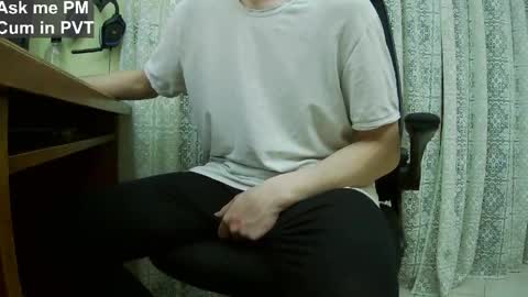 Snapshot of culonudo23 chatting on April 2, 2026, 10:18 pm Leo online show from April 2, 2026, 10:18 pm