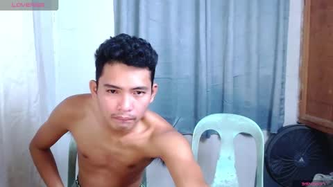 Snapshot of cum2myworld_ chatting on May 7, 2026, 7:08 pm cum2myworld_ online show from May 7, 2026, 7:08 pm