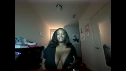Snapshot of cum4maxsgirl chatting on February 9, 2026, 10:14 pm cutiecamgirl 3 online show from February 9, 2026, 10:14 pm