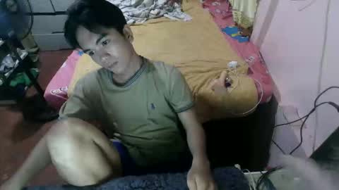 Snapshot of cum_boy69xx chatting on October 14, 2025, 1:01 pm james online show from October 14, 2025, 1:01 pm