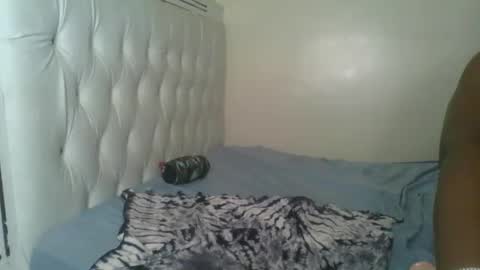 Snapshot of cum_central chatting on February 23, 2025, 11:22 am cum_central online show from February 23, 2025, 11:22 am