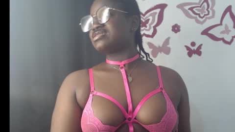 Snapshot of cum_coco_sweet chatting on February 17, 2026, 1:35 am Coco sweet online show from February 17, 2026, 1:35 am