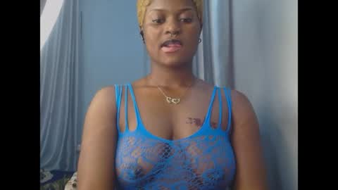 Snapshot of cum_ebony_petitxx chatting on June 19, 2026, 6:40 am cath online show from June 19, 2026, 6:40 am