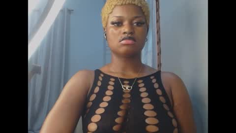 Snapshot of cum_ebony_petitxx chatting on June 24, 2026, 6:45 am cath online show from June 24, 2026, 6:45 am
