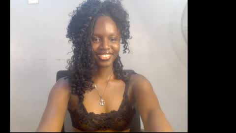 sophie online show from May 11, 2026, 6:52 am