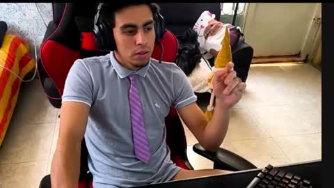 Snapshot of cum_fantasy21 chatting on December 15, 2025, 4:55 pm online show from December 15, 2025, 4:55 pm