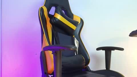 Snapshot of cum_park chatting on February 10, 2026, 6:45 pm DAVID online show from February 10, 2026, 6:45 pm