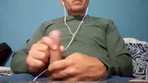 cumbian_chero online show from May 12, 2026, 3:47 am