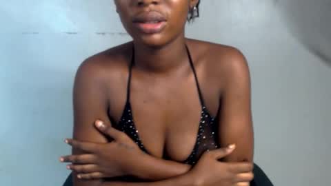 cumebony_petit online show from January 18, 2026, 3:49 pm