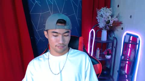 Snapshot of cumhavefun25 chatting on December 21, 2024, 6:41 am ask me online show from December 21, 2024, 6:41 am