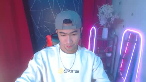 Snapshot of cumhavefun25 chatting on January 3, 2025, 12:54 am ask me online show from January 3, 2025, 12:54 am