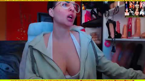 cuminmenowbby online show from October 24, 2025, 2:46 pm