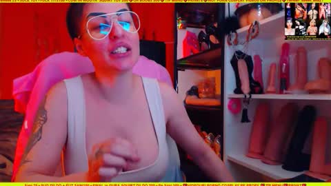 cuminmenowbby online show from November 23, 2025, 3:23 pm