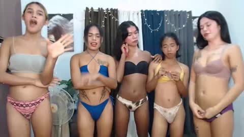 cummer_girlslut online show from April 8, 2026, 3:34 pm