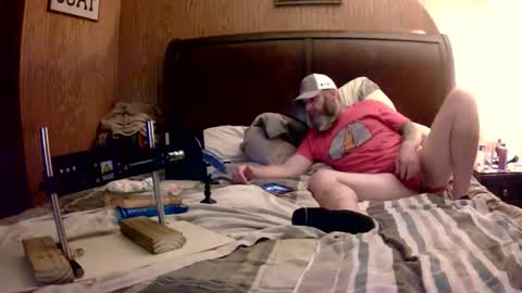 Snapshot of cummerforyouu chatting on December 18, 2025, 8:20 am Mike Smalls online show from December 18, 2025, 8:20 am