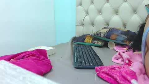 Snapshot of cumontitsxxx chatting on December 30, 2024, 5:23 pm Cumontitsxxx online show from December 30, 2024, 5:23 pm
