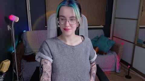 Snapshot of cumpotikeve chatting on October 13, 2025, 3:17 am CUMpotikEve online show from October 13, 2025, 3:17 am