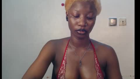 Snapshot of cumsquirt761296 chatting on February 7, 2026, 12:36 am Zara online show from February 7, 2026, 12:36 am
