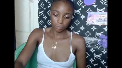 Snapshot of cupidxdoll chatting on February 10, 2025, 3:46 am cupidxdoll online show from February 10, 2025, 3:46 am