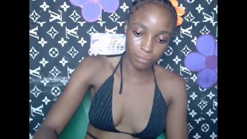 Snapshot of cupidxdoll chatting on February 14, 2025, 7:33 pm cupidxdoll online show from February 14, 2025, 7:33 pm
