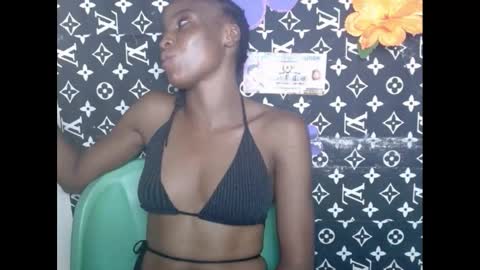 Snapshot of cupidxdoll chatting on February 15, 2025, 1:42 am cupidxdoll online show from February 15, 2025, 1:42 am