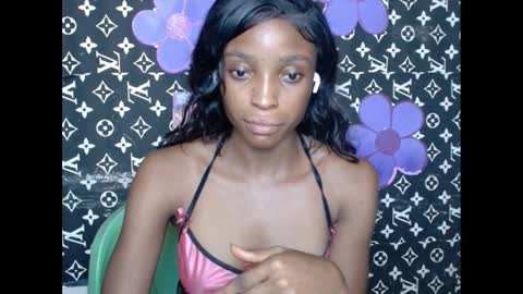 Snapshot of cupidxdoll chatting on February 24, 2025, 12:48 pm cupidxdoll online show from February 24, 2025, 12:48 pm