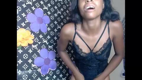 Snapshot of cupidxdoll chatting on February 25, 2025, 12:45 pm cupidxdoll online show from February 25, 2025, 12:45 pm