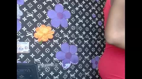 Snapshot of cupidxdoll chatting on March 11, 2025, 11:33 am cupidxdoll online show from March 11, 2025, 11:33 am