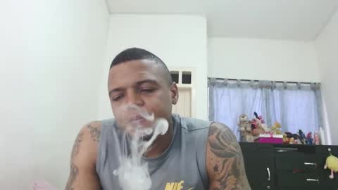 Snapshot of cuplex_hotlatina94 chatting on December 10, 2024, 11:22 am dominic and julieta... independent models online show from December 10, 2024, 11:22 am