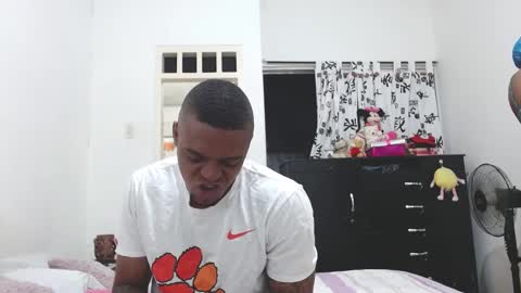 Snapshot of cuplex_hotlatina94 chatting on January 21, 2025, 10:08 am dominic and julieta... independent models online show from January 21, 2025, 10:08 am